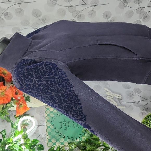 Lululemon Scuba Quarter-Zip Fleece Hoodie | Midnight Navy | Size 2 - Picture 4 of 10